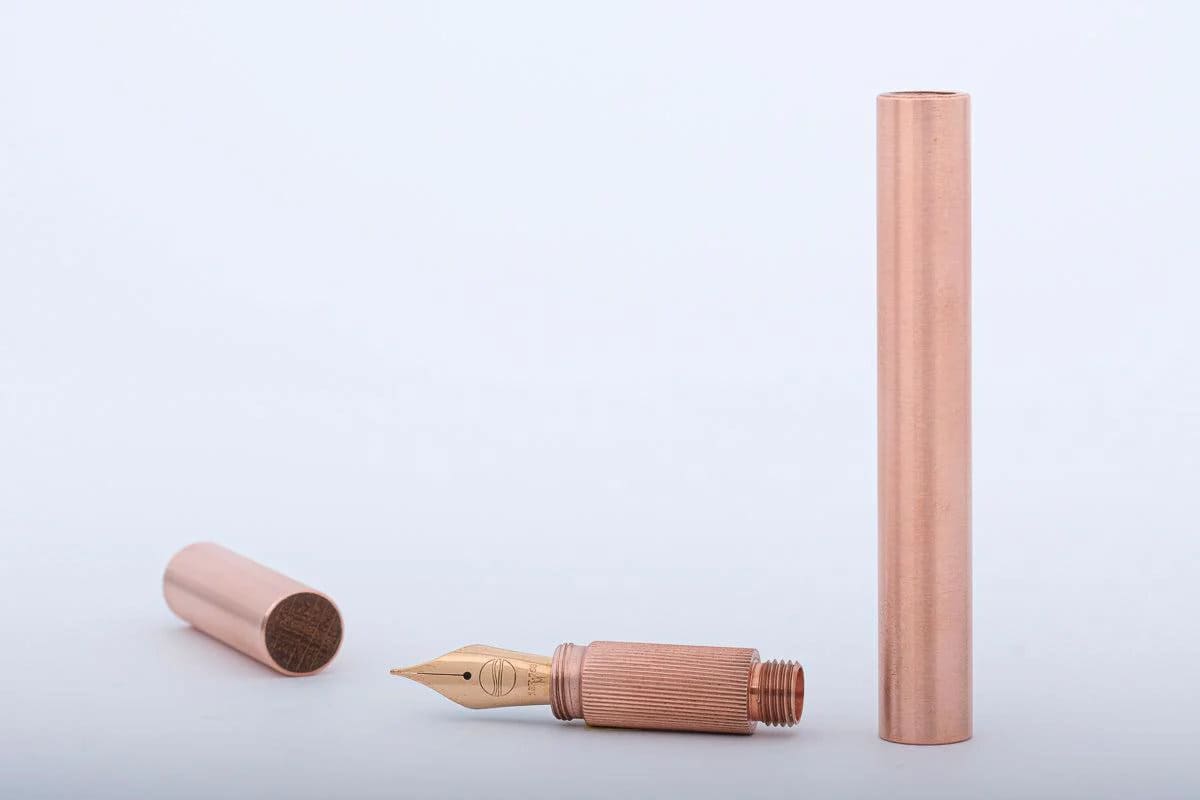 Shortcap gebürstetes Kupfer & Eiche | ELBWOOD Füllhalter